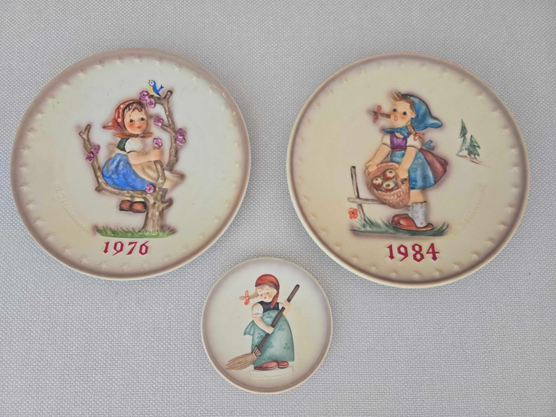 Three (3) HUMMEL Collectors Annual Plates 1976, 1984 + Little Homemakers
