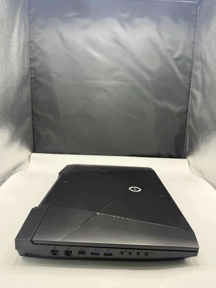 Origin Gaming Laptop EON17-SLX 17.3” FHD i7-6700K 16GB RAM 480GB SSD 980M WIN10P - Image 4 of 4