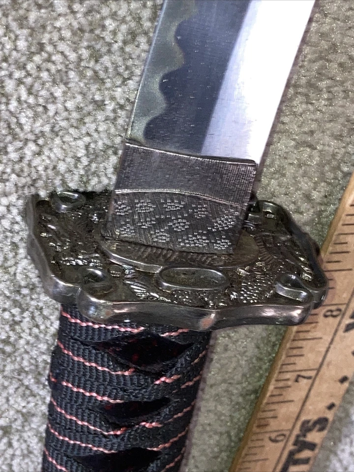 Vintage 30” Samurai Sword w/Sheath Wakasashi Japanese Katana, Quality, Sharp - Image 4 of 4