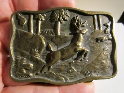VINTAGE DEER SCENE BELT BUCKLE SOLID BRASS - GW-26