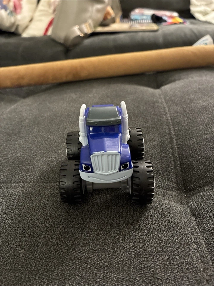 Mattel Blaze & the Monster Machines Die-Cast Truck - Image 3 of 4