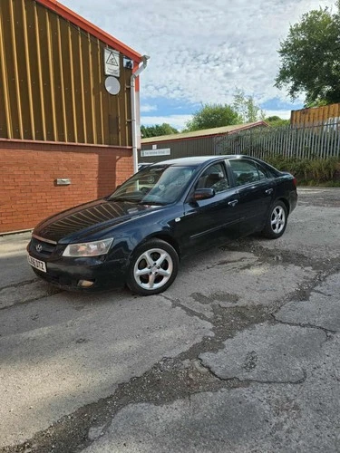 Hyundai, Sonata, 2.0 CRTD CDX 4dr - Picture 1 of 12