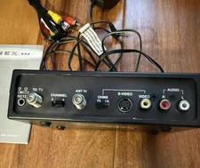 DYNEX WS-007 RF MODULATOR AV SIGNAL CONVERTER WORKS GREAT! - INCLUDES MANUAL