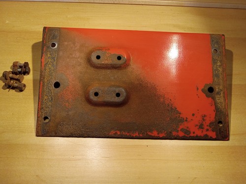Gravely Battery Tray Removed From a 8122 Gravely Used - Picture 2 of 6