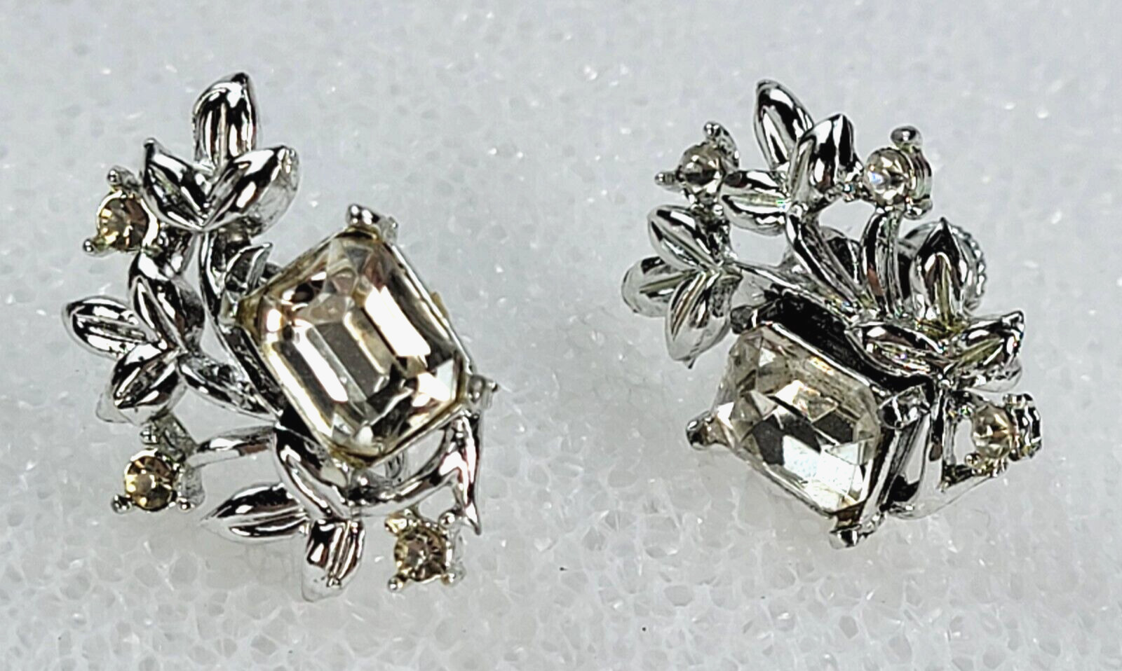 Silver-Tone Rhinestone Floral Rectangular Crystal… - image 1