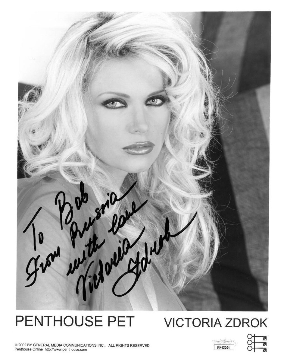 Victoria Zdrok Signed Sexy Authentic Autographed 8x10 B/W Photo