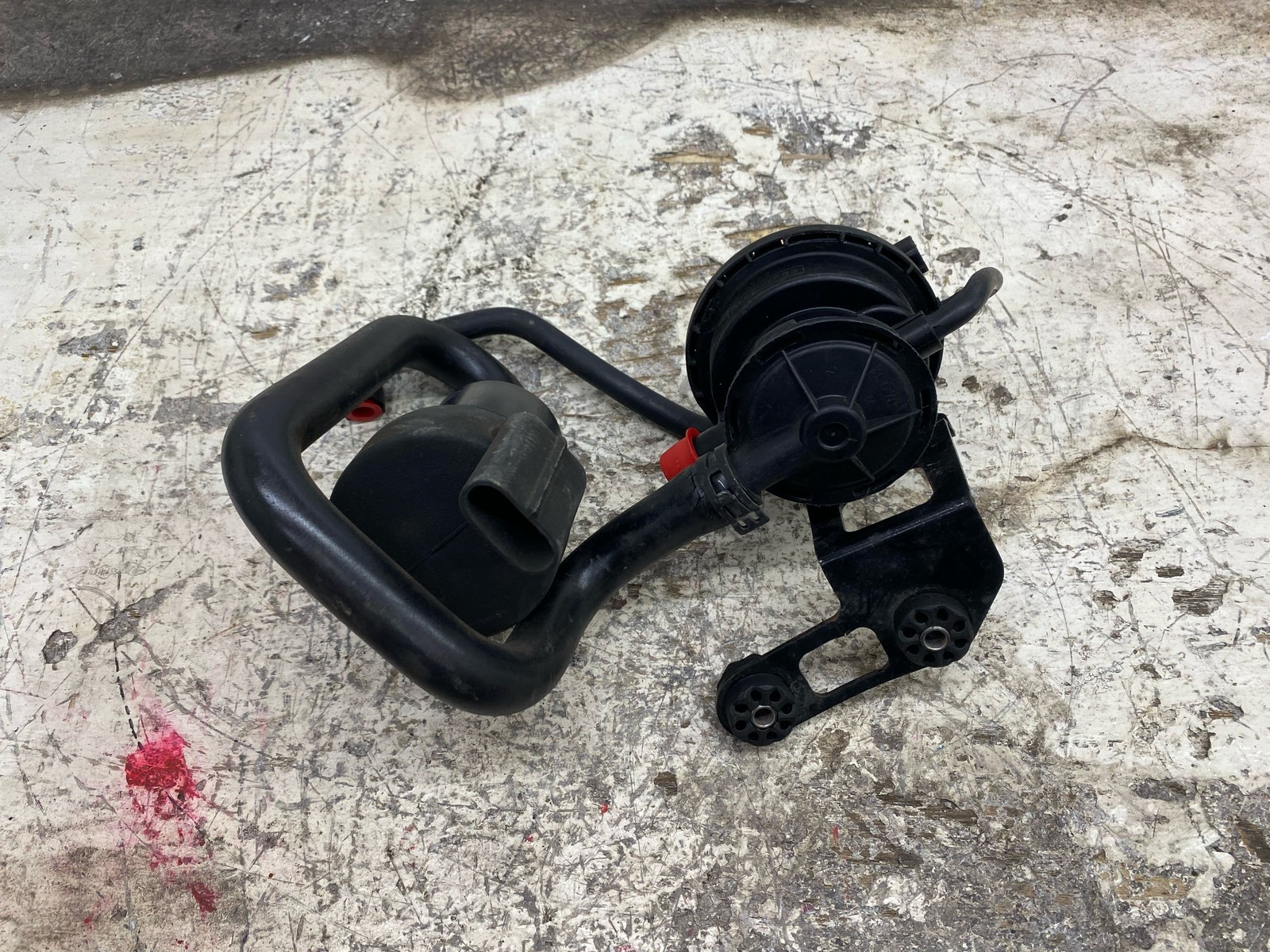 2010-2020 BENTLEY MULSANNE OEM 6.8L RWD EVAPORATIVE EVAPORATER PUMP VALVE SET