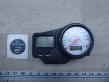 2001 Yamaha FZR600R FZR R6 Y20742) speedo tach gauge cluster instrument panel