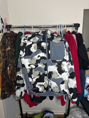 #ad Schnee#x27;s Bozeman Montana Full Zip Camo Fleece Softshell Jacket $129.99