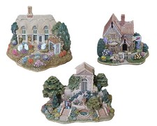 3 x Lilliput Lane - Honeybees & Summer Breeze/New Neighbours/Hestercombe Gardens