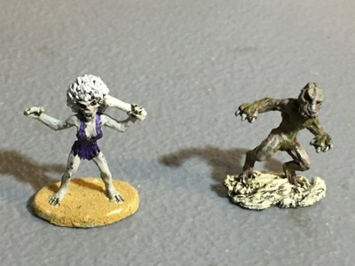 A24752 GRENADIER METAL GHOUL & GHOUL FEMALE PAINTED DUNGEONS & DRAGONS MINIS
