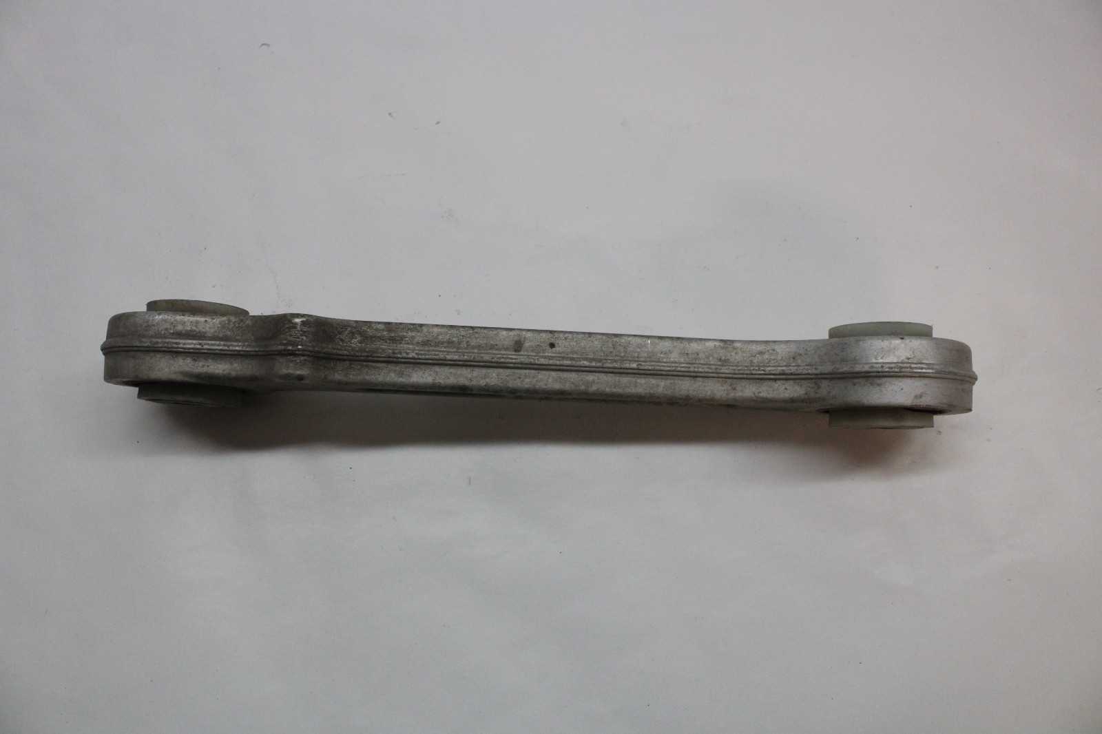 2022 MASERATI LEVANTE REAR RIGHT CONTROL ARM OEM 2017-2024