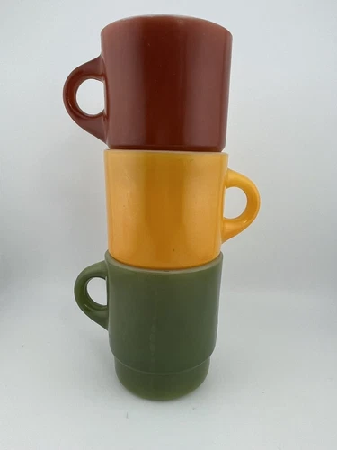 3 MCM Vintage Mugs Anchor Hocking Glass Coffee Cup Mug Green Yellow Brick Red