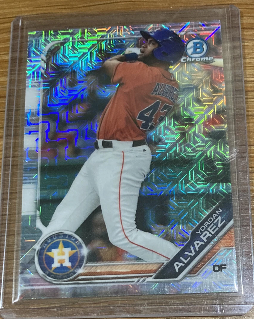 25+ Topps Yordan Alvarez Baseball 2019 Season Sports Trading Cards