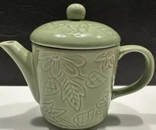 Hallmark Green Floral Teapot w Lid - 5” Tall - Tea For One - Ceramic EUC