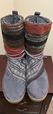 TOMS Nepal Boots Women s size 9 Aztec Tribal 