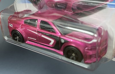 HOT WHEELS SUPER TREASURE HUNT 20 DODGE CHARGER HELLCAT STH