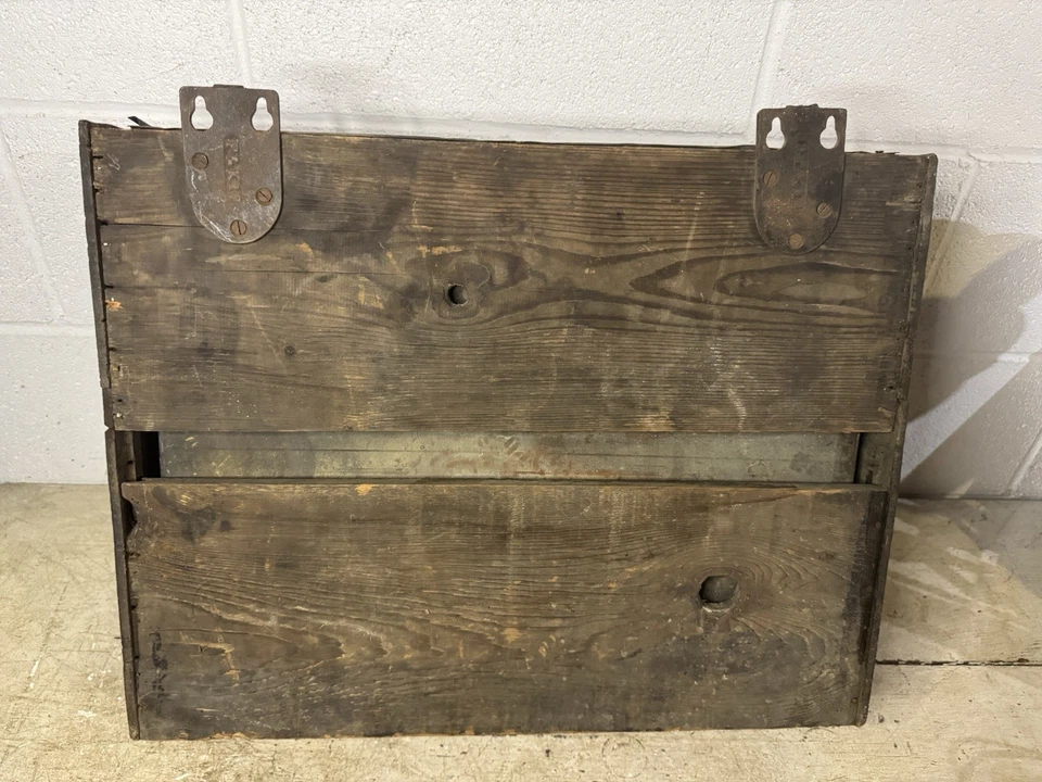 Antigo tanque de vaso sanitário de madeira montado na parede madeira cobre armário de água sem tampa peças - Imagem 4 de 4