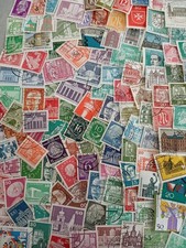 Lot Timbres Allemagne Deutsche Post. Neufs Et Oblitérés Majorité Oblitérés.