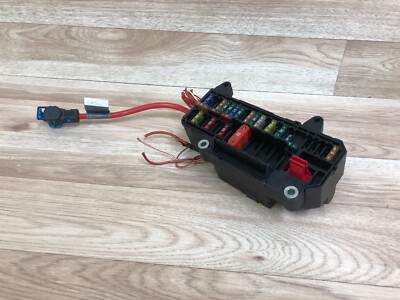 BMW OEM E65 E66 745 750 760 REAR TRUNK DISTRIBUTION FUSE BOX RELAY 2002-2008 4