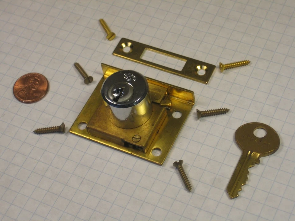 CORBIN #0168 CHEST LOCK, SOLID BRASS, POLISHED CHROME-PLATED, FOR 7/8" MATERIAL - Image 2 of 4