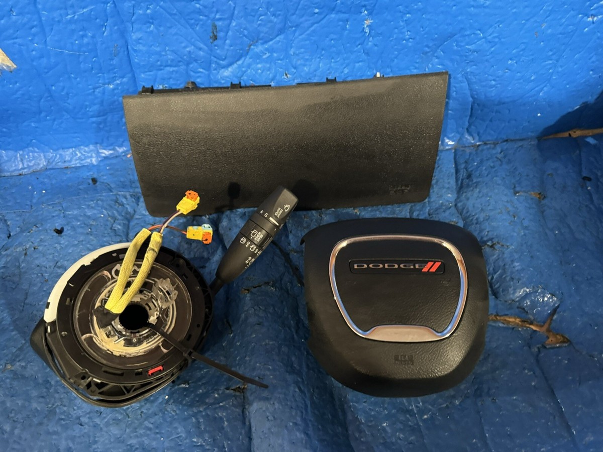 2019-2020-2021-Dodge Durango Driver Wheel & Knee Airbag & Clock