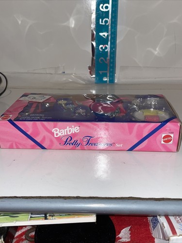 Barbie Pretty Treasures Pferdepflegeset 1996 NRFB rosa Sattel Trophäenbänder - Bild 13 von 13