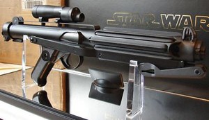 Master Replicas Stormtrooper Blaster 