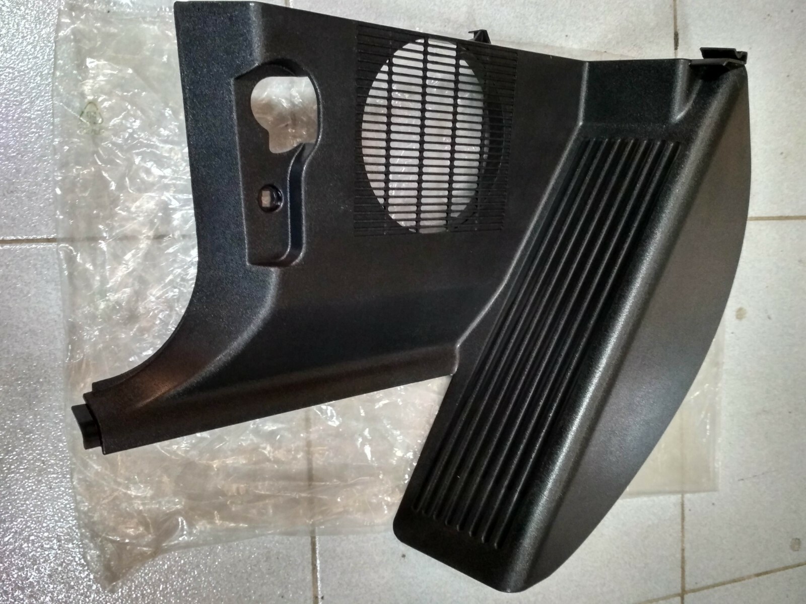 BMW E36 Lateral Trim Panel Front Left Genuine 51438135511 for sale  