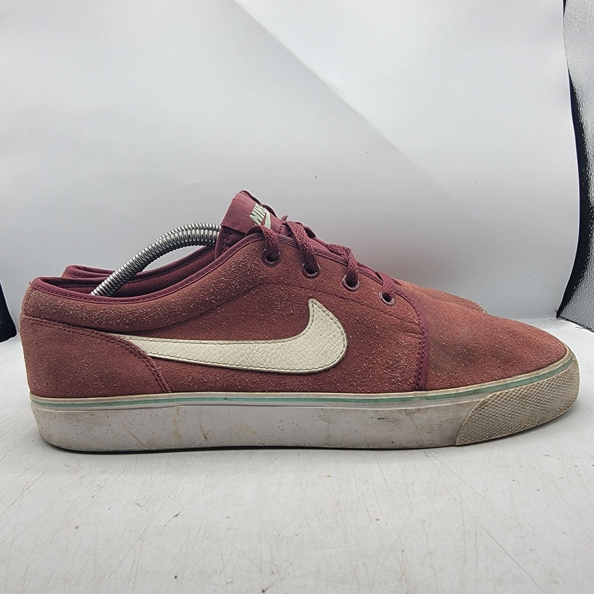 Nike Toki Mens 11.5 Red Sneaker Shoes Walking Skateboarding School