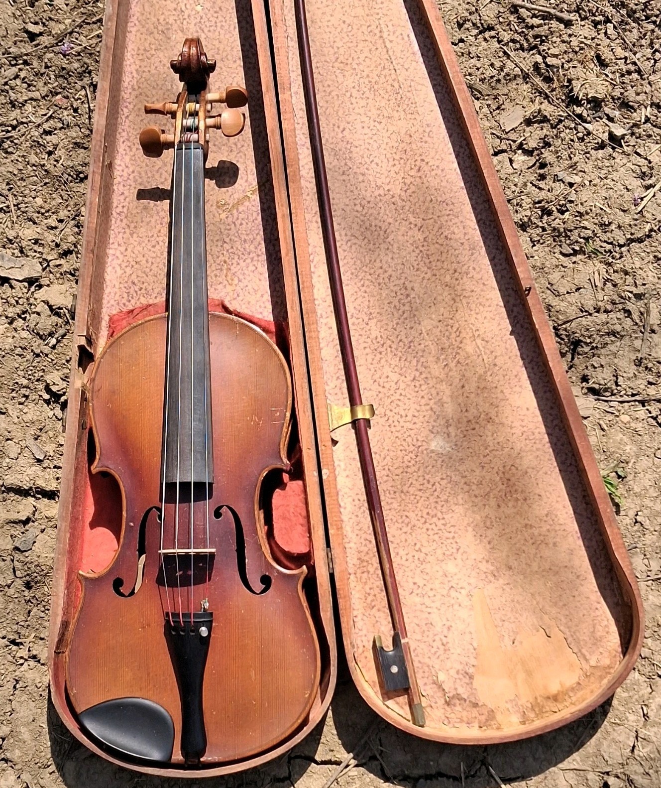 Violin 4/4 Size Curly Maple Spruce Body 4 String Bow Hard Case Chinrest