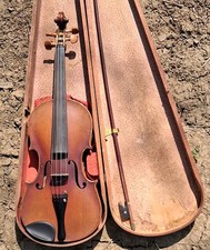 Violin 4/4 Size Curly Maple Spruce Body 4 String Bow Hard Case Chinrest