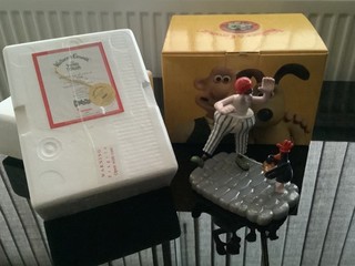 Coalport Characters Wallace And Gromit ‘Wallace Out Of Control ‘ Boxed