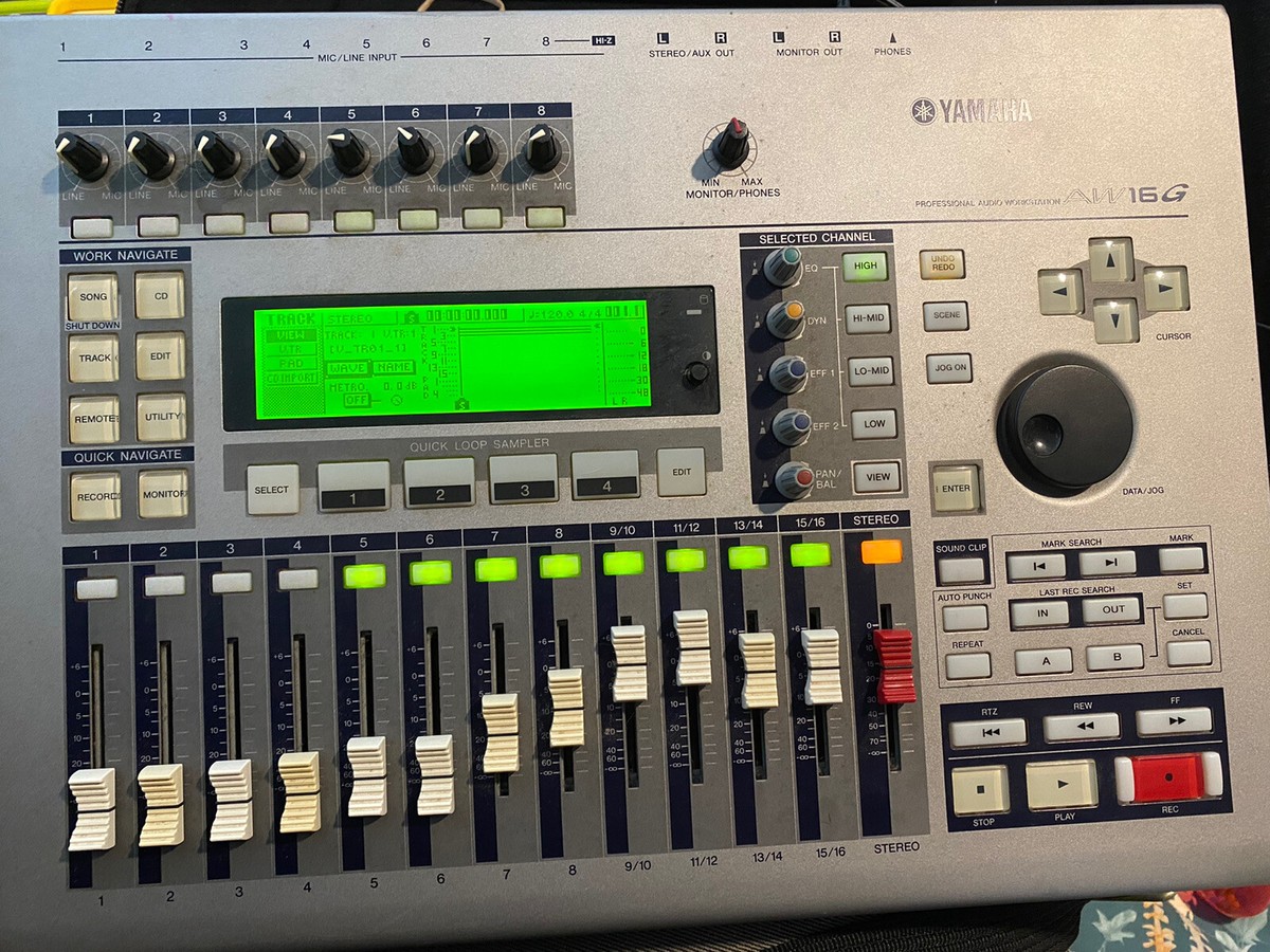 Yamaha AW16G Professional Workstation Turns On Parts Only | eBay