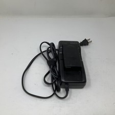 Canon CA-100 Compact Power Adapter With A Battery Pack