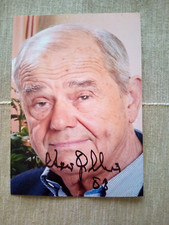 Walter Giller,  Halbgroß-Foto  ca. 13 x 18 cm,  original signiert