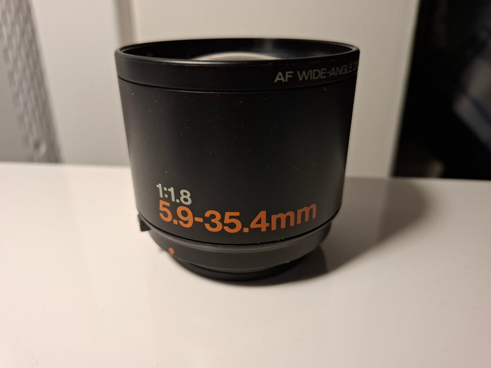 AF Wide Angle Zoom Lens 1:1.8 5.9-35.4mm Vintage Photography Camera