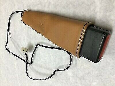 Maserati GranTurismo front seat belt receptacle  receiver buckle W/ cover 2015