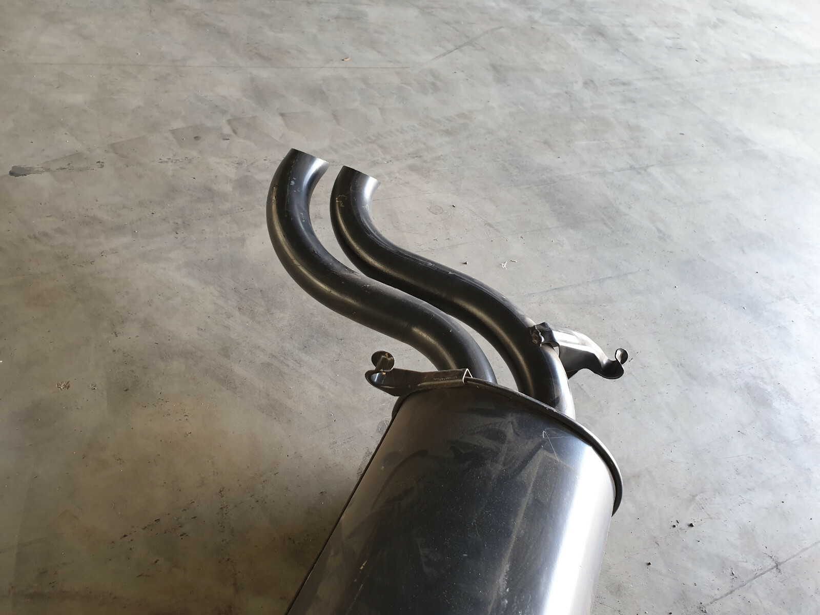 NEU NOS Mercedes W126 Eberspaecher Auspuff Schalldaempfer Exhaust  
