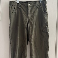 Duluth Trading Co On The Fly Cargo Pants Olive Green Women s 8 Outdoor Casual