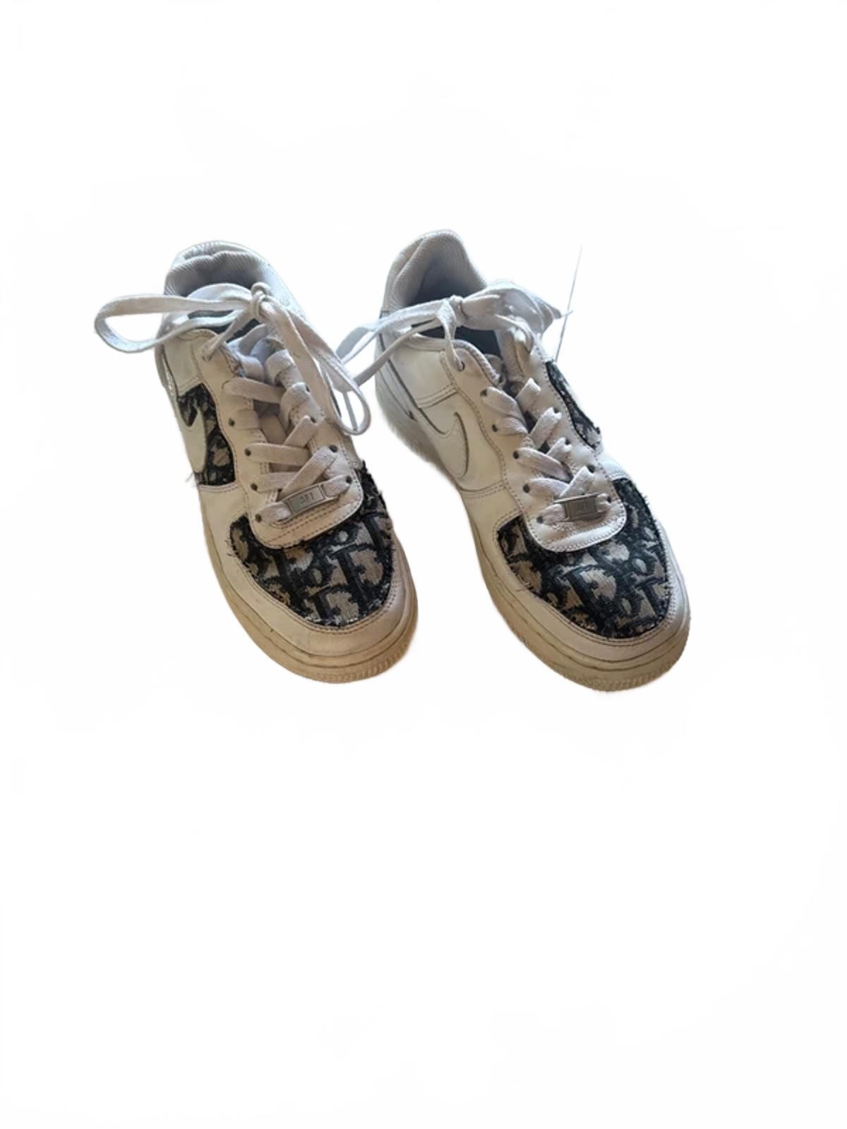 Nike Airs personalizadas con tela Dior muy buen estado