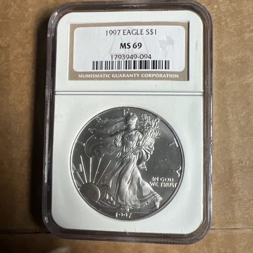 1997 Silver Eagle NGC MS69 (84604)