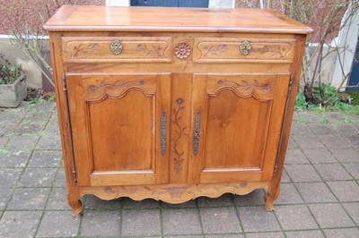buffet louis XV en noyer début du 19e siécle - Photo 1/4