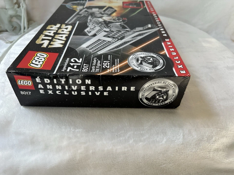 LEGO Star Wars: Darth Vader's Tie Fighter (8017) - Image 4 of 4