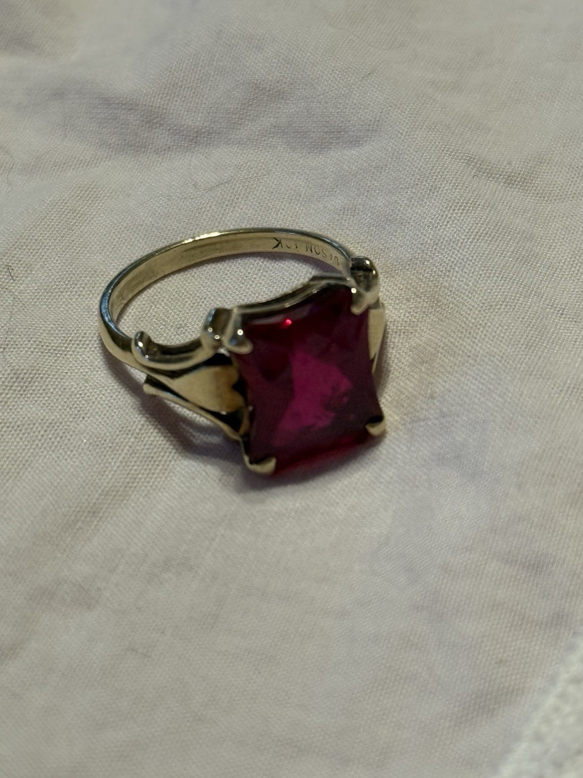 Simulated Ruby Heart 10k Solid Gold Ring Size 6.5 - image 5