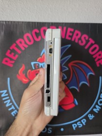 Nintendo 3DS Console Gloss White FAST SHIPPING 