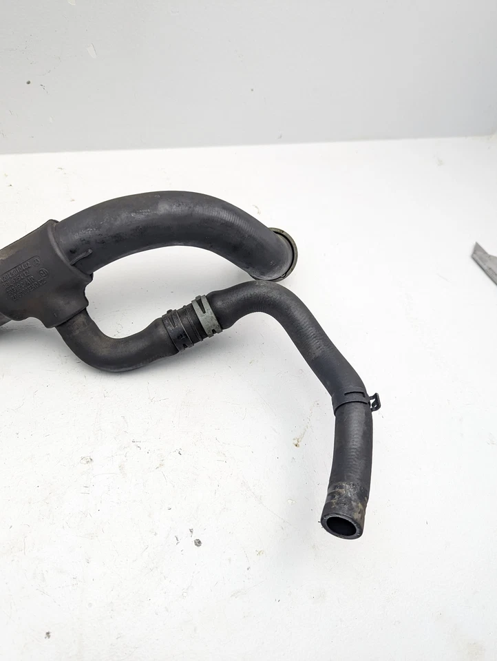 Manguera de refrigerante de radiador inferior OEM 2045010482 Mercedes-Benz W204 C350 2008-2014 Foto 4 de 4