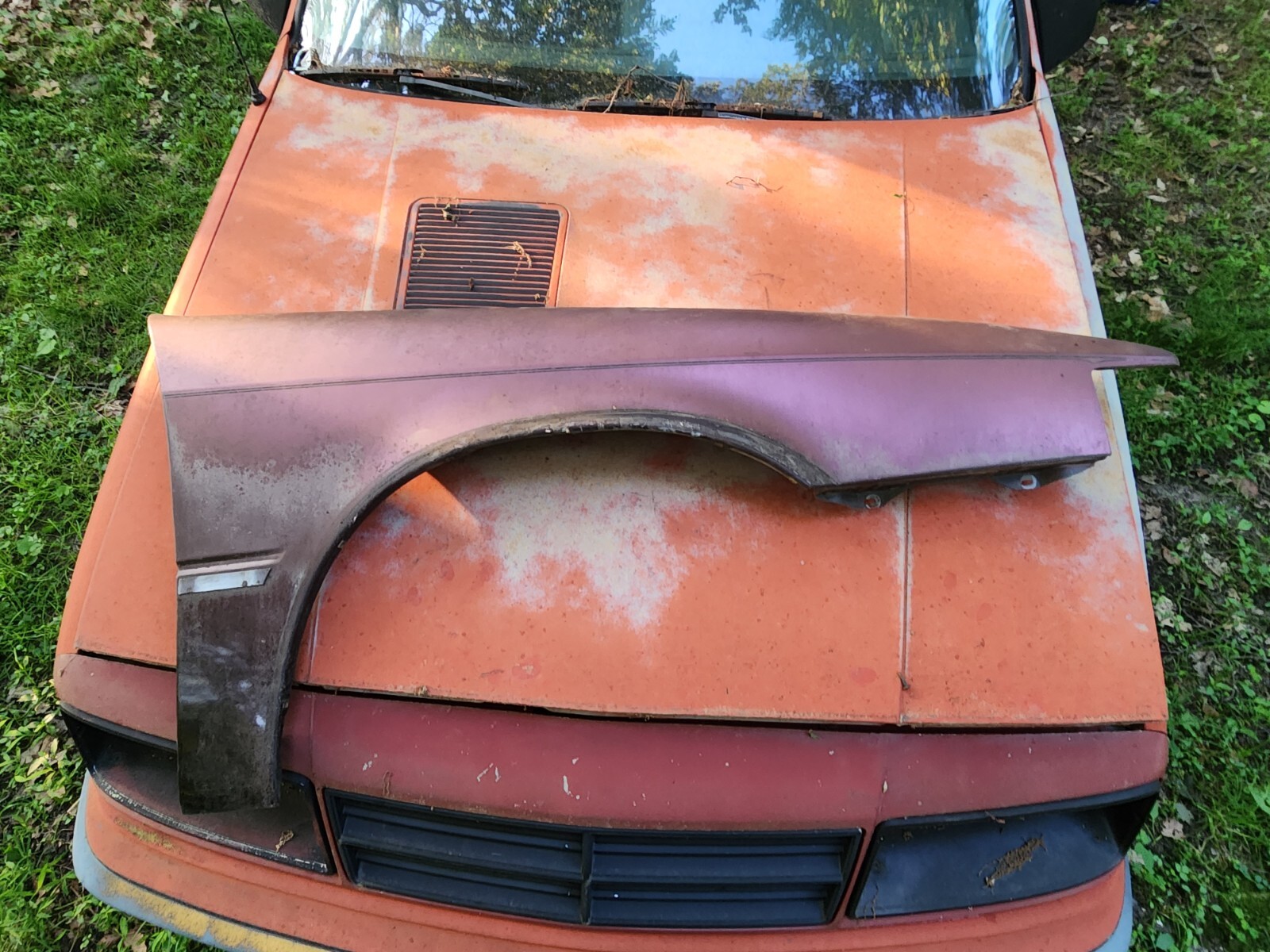Maserati By Chrysler TC Passenger Fender 89 90 91 2.2 Turbo 3.0