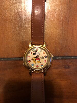 Walt Disney Lorus Mickey Mouse Watch V421-0020 | eBay