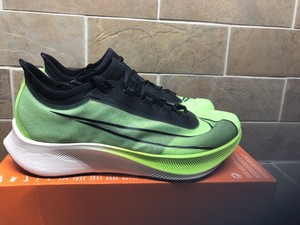 nike zoom fly 11.5